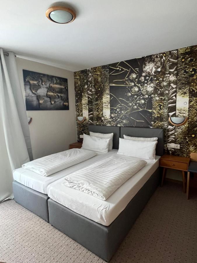 Hotel Aggertal グンマースバッハ エクステリア 写真
