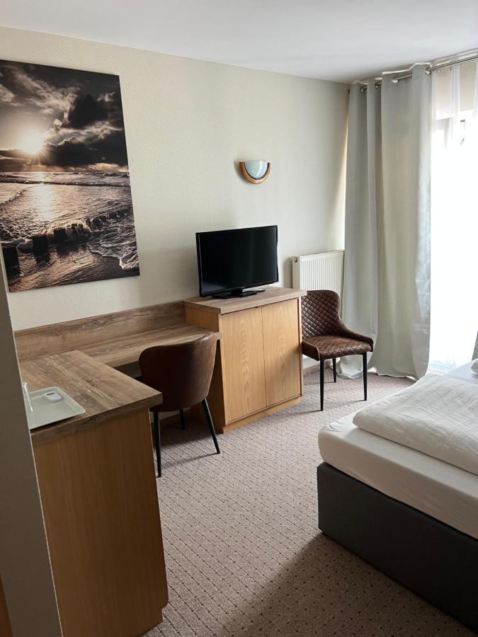 Hotel Aggertal グンマースバッハ エクステリア 写真