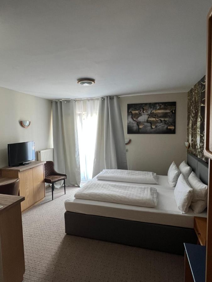 Hotel Aggertal グンマースバッハ エクステリア 写真