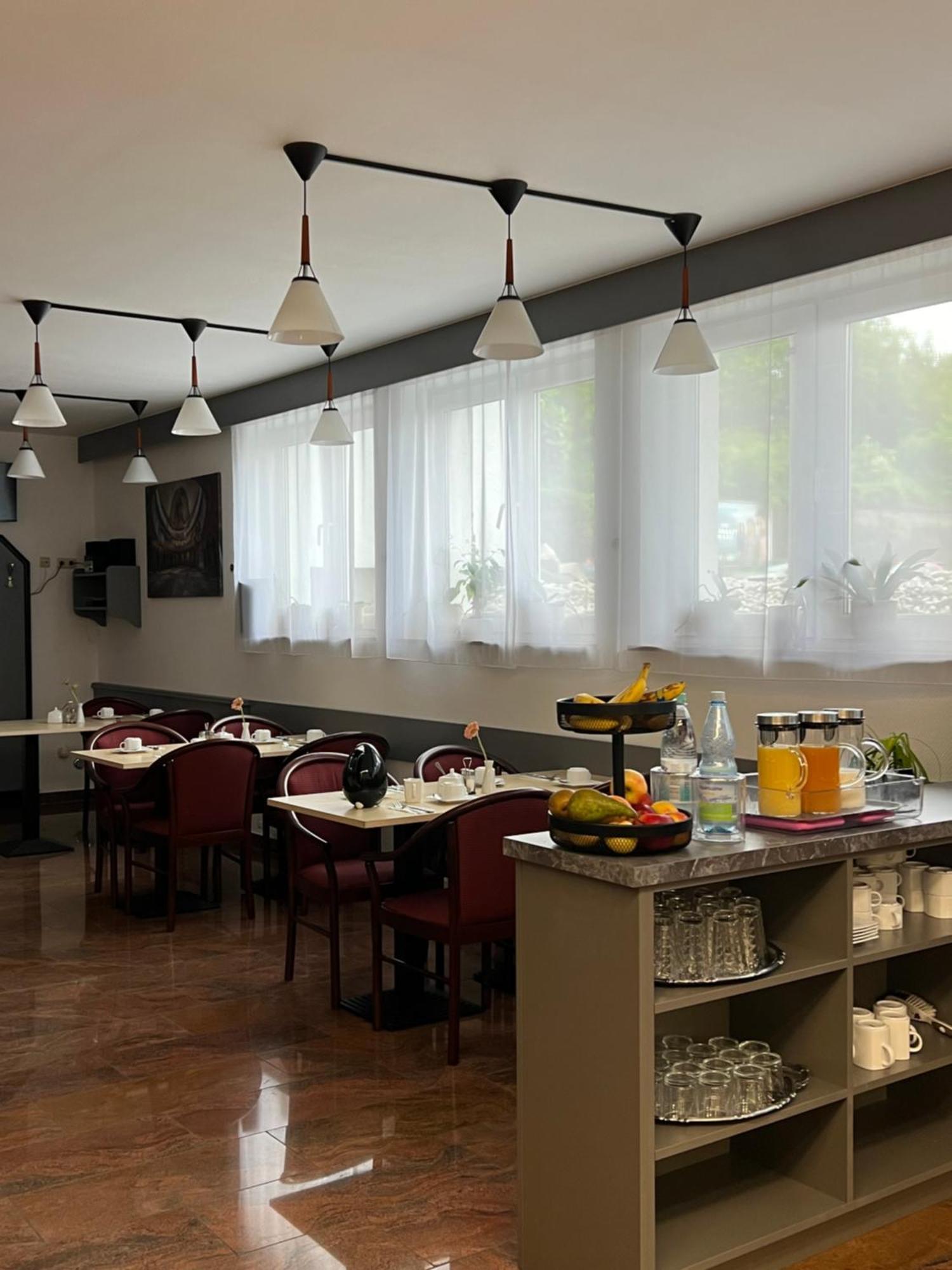 Hotel Aggertal グンマースバッハ エクステリア 写真
