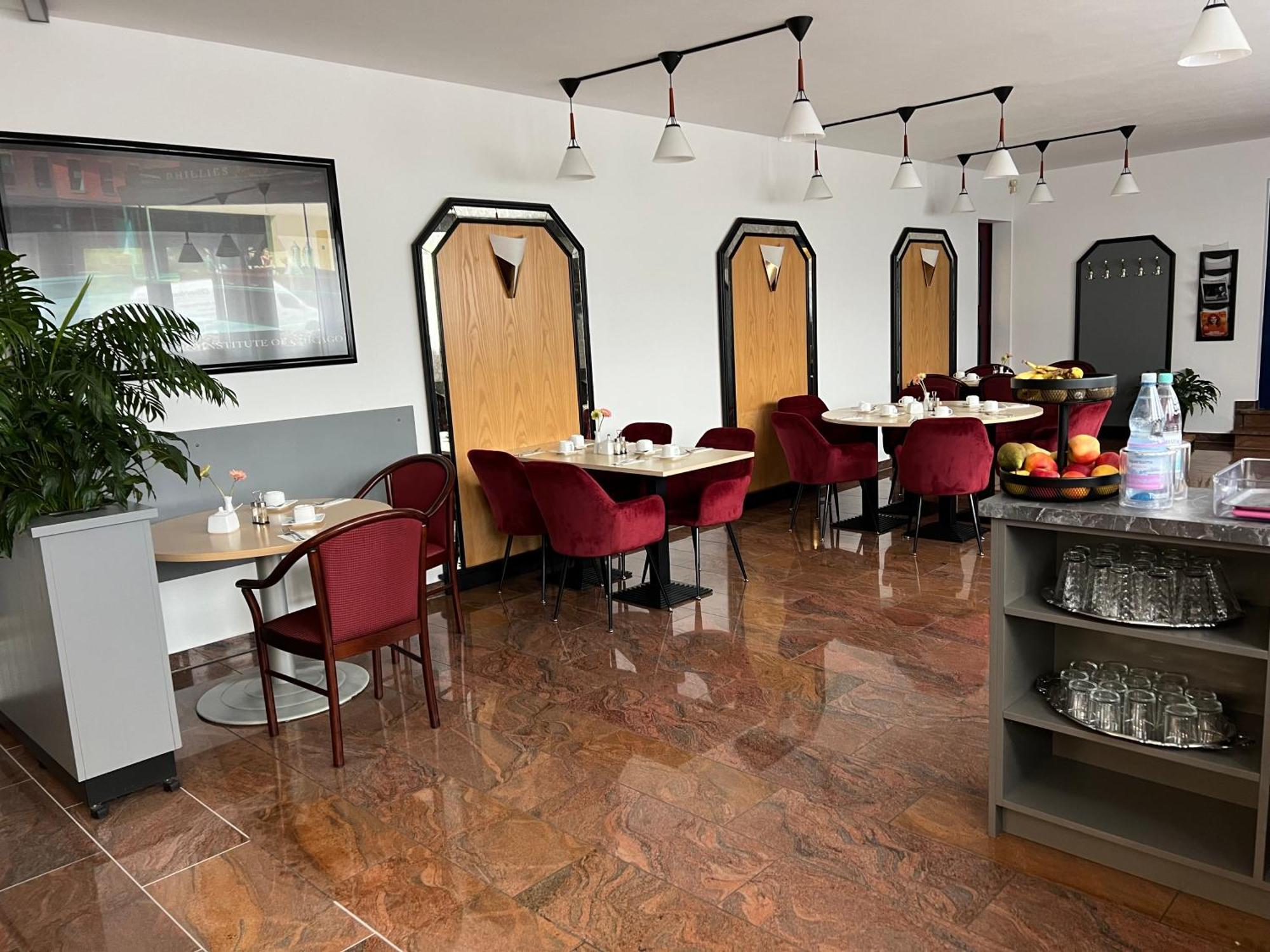 Hotel Aggertal グンマースバッハ エクステリア 写真
