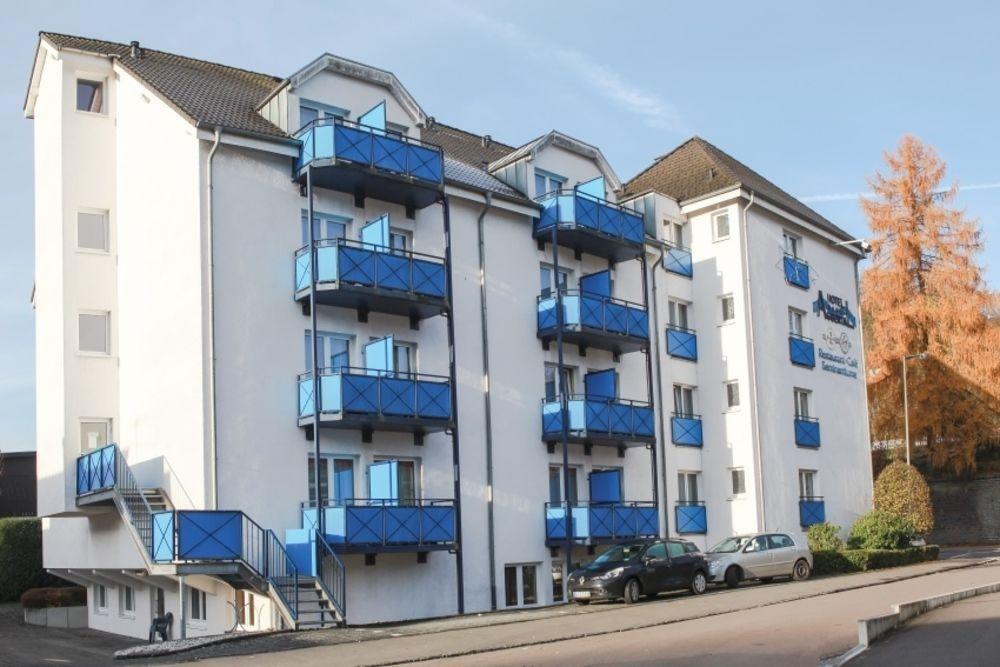 Hotel Aggertal グンマースバッハ エクステリア 写真