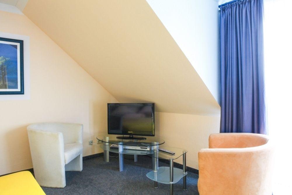 Hotel Aggertal グンマースバッハ エクステリア 写真