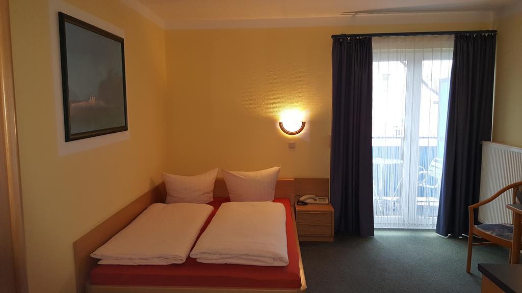 Hotel Aggertal グンマースバッハ エクステリア 写真
