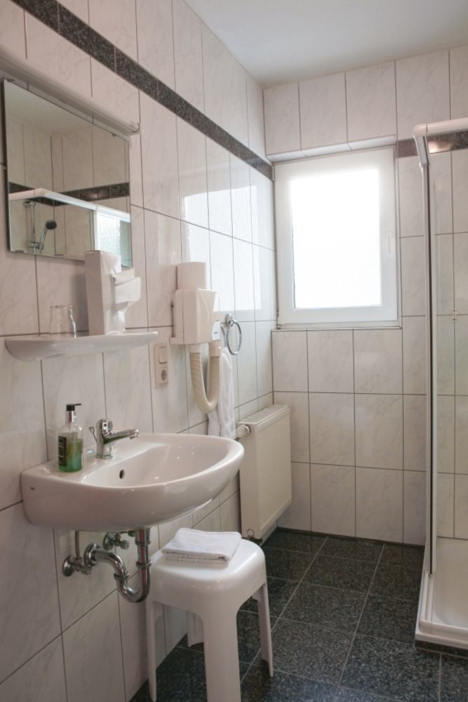 Hotel Aggertal グンマースバッハ エクステリア 写真