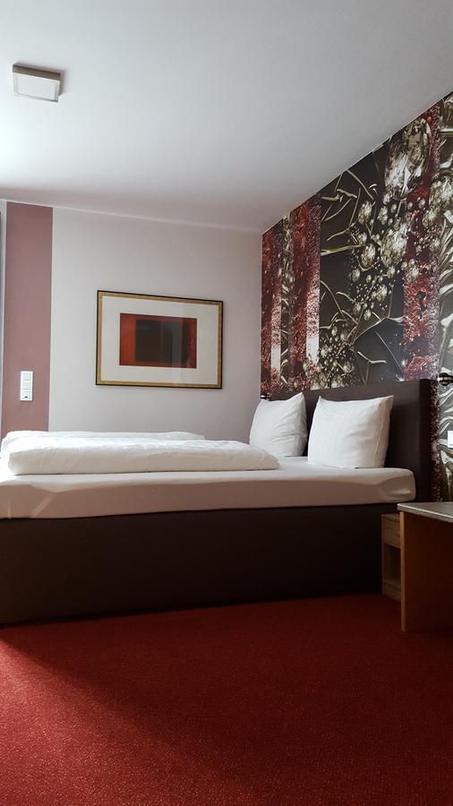 Hotel Aggertal グンマースバッハ エクステリア 写真