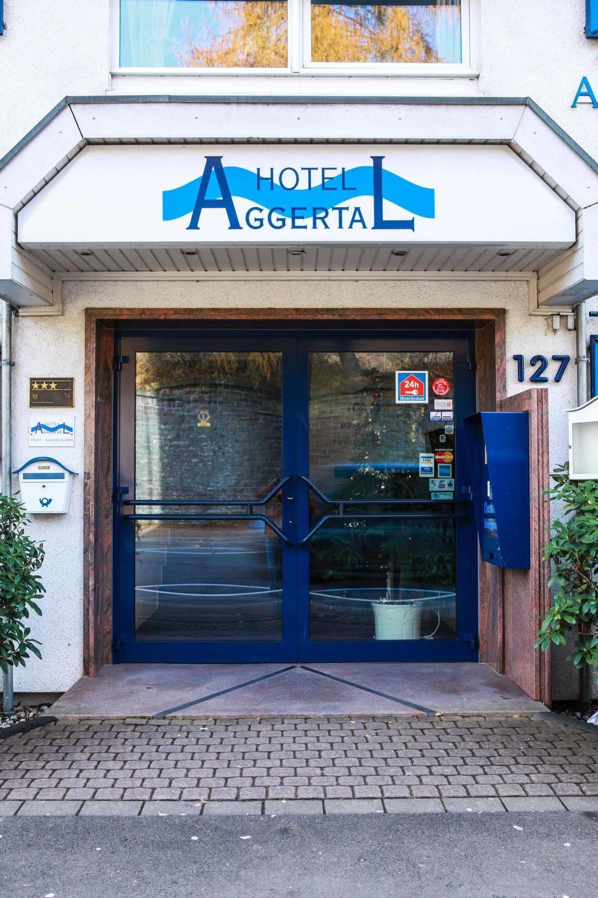 Hotel Aggertal グンマースバッハ エクステリア 写真